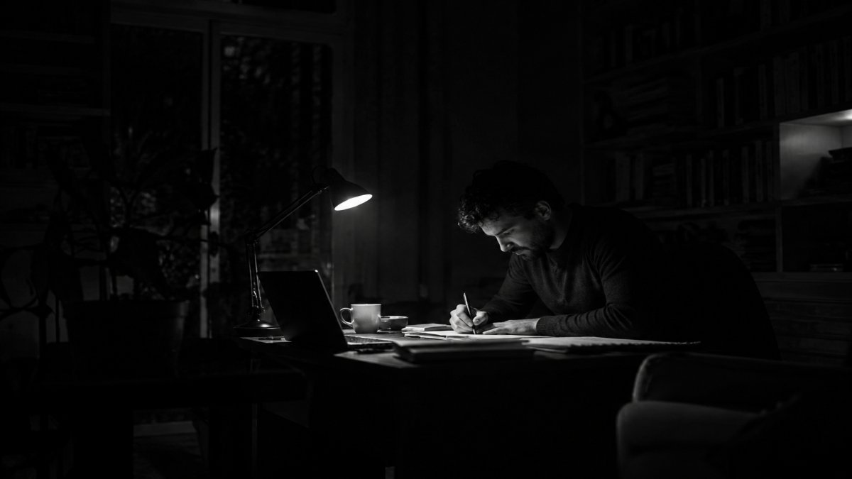Turnos nocturnos: el origen de las historias más aterradoras de medianoche