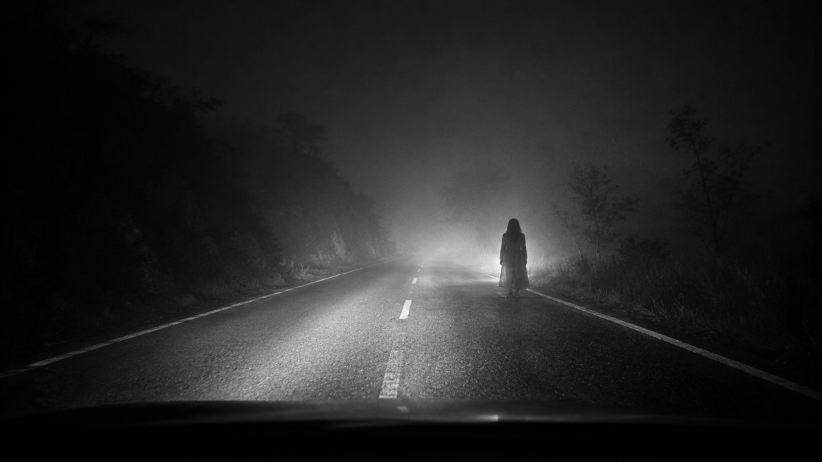 10 leyendas mexicanas de apariciones en carretera que aún inquietan al viajar