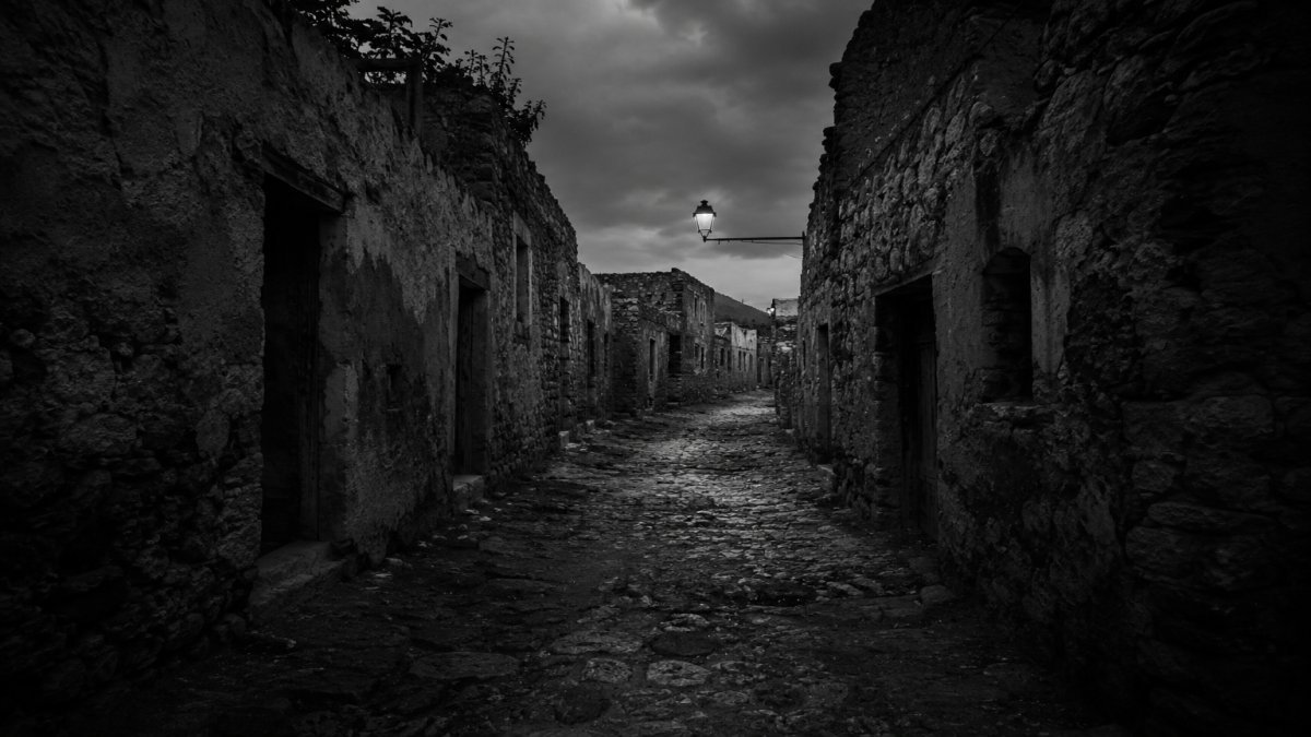 ¿Te atreves a explorar Mineral de Pozos, el enigmático pueblo fantasma?